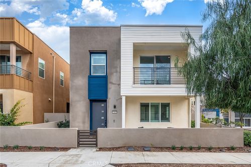 446 Chorus, Irvine, CA, 92618-1412 | Card Image