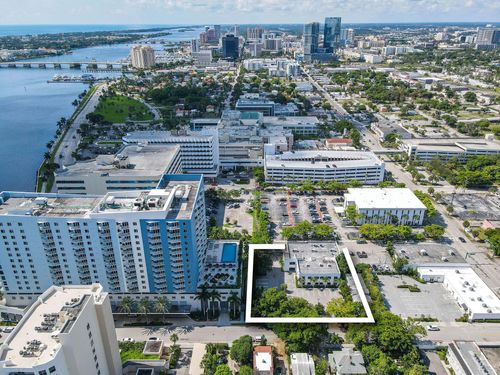 321 15th St, West Palm Beach, FL, 33401-2734 | Card Image