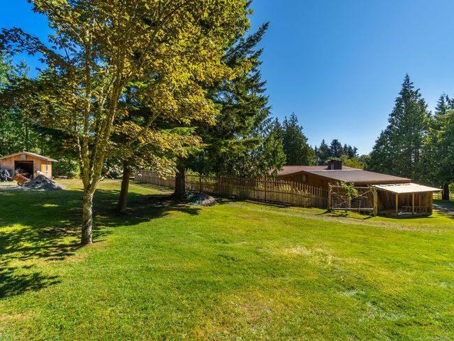 410 17 Th Ave, House other with 4 bedrooms, 5 bathrooms and 4 parking in Sointula BC | Image 61
