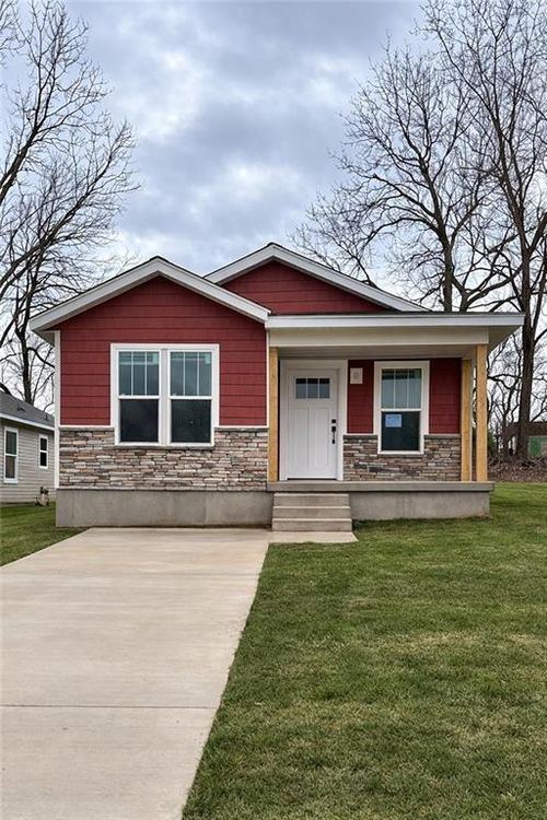 2720 N 21st Pl, Kansas City, KS, 66104-4503 | Card Image