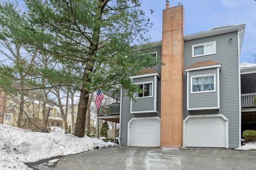 12-12 Lightning Ln, Salem, MA, 01970-6825 | Card Image