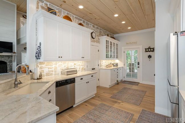 74 Wildberry Ln, House other with 4 bedrooms, 4 bathrooms and null parking in Cullowhee NC | Image 31