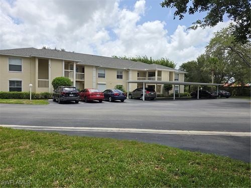apt-203-605 Squire Cir, NAPLES, FL, 34104-6538 | Card Image