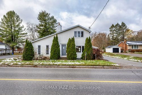 236 Lyle St N, Grafton, ON, K0K2G0 | Card Image