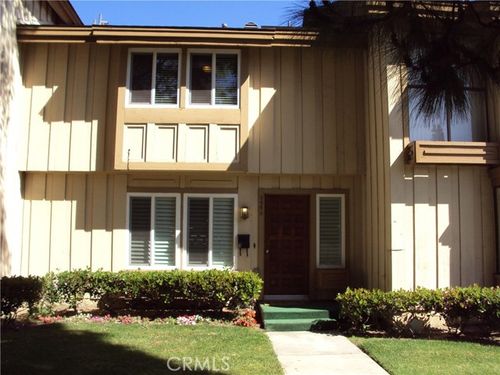  Karmont Avenue, South Gate, CA, 90280 | Card Image