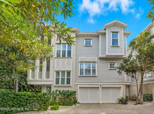 50 Beach Cottage Ln, Atlantic Beach, FL, 32233-1985 | Card Image