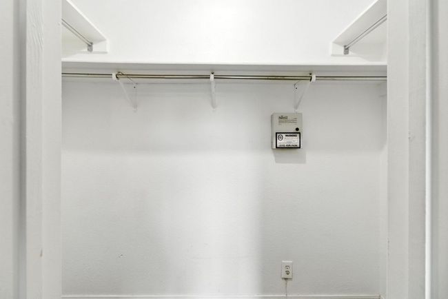 Primary Closet | Image 18