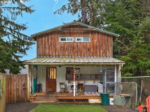 92650 Claremont Rd, Astoria, OR, 97103-8249 | Card Image