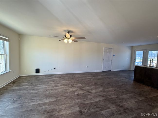 11325 Webb Rd, House other with 5 bedrooms, 4 bathrooms and null parking in Disputanta VA | Image 5