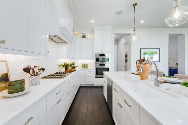 104 S Gresham Way, House other with 3 bedrooms, 4 bathrooms and 4 parking in Eagle ID | Image 5