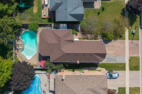 19 Grand Forest Dr, Barrie, ON, L4N7E7 | Card Image