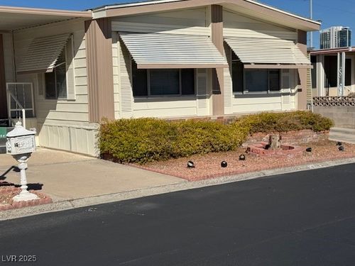 5106 N Ridge Club Drive, Las Vegas, NV, 89103 | Card Image