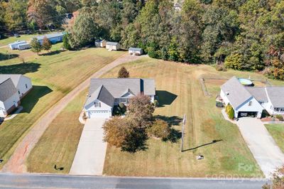 3713 Mack Ballard Road, House other with 3 bedrooms, 2 bathrooms and null parking in Maiden NC | Image 2