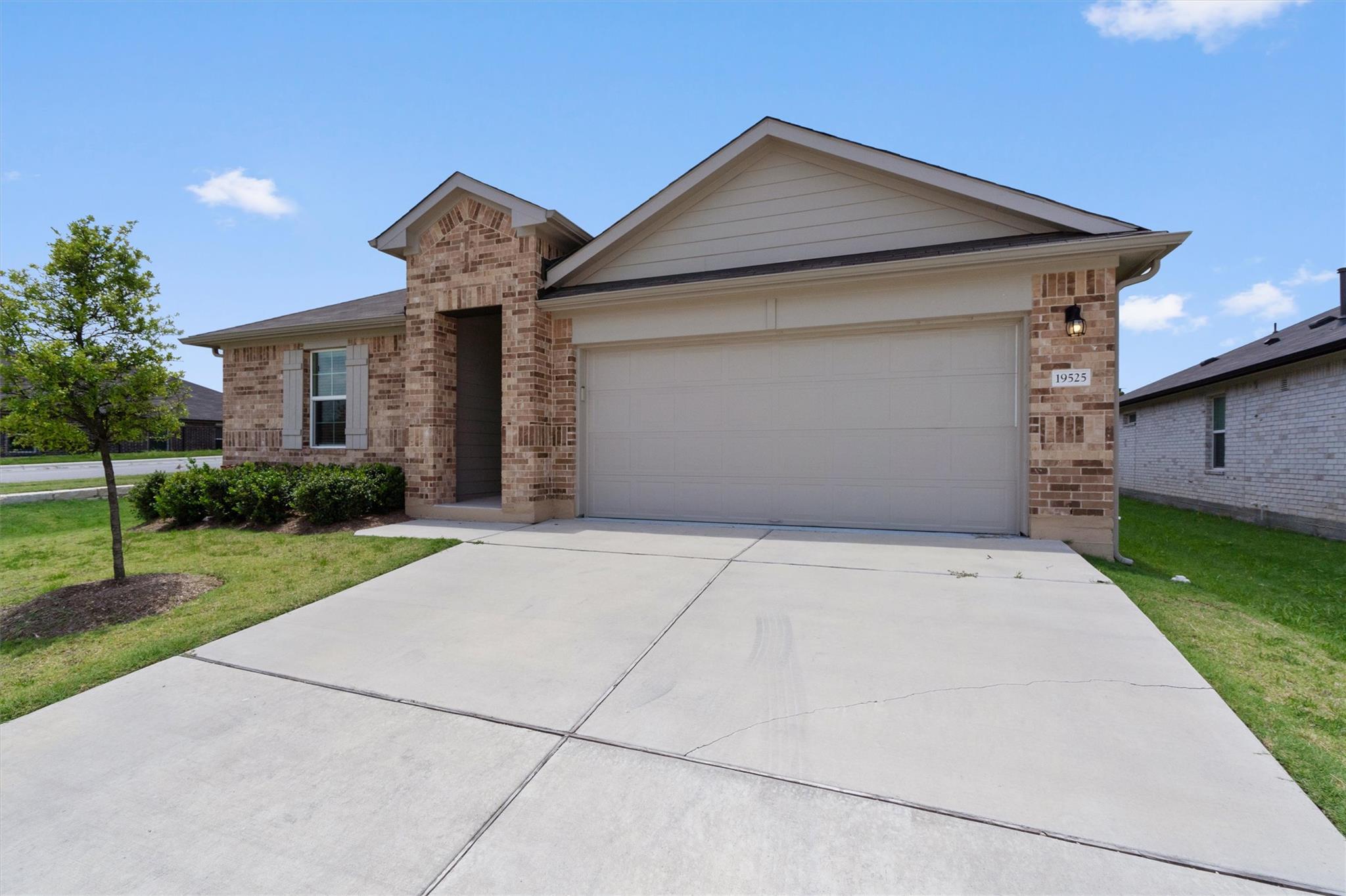 Residential in Manor 4