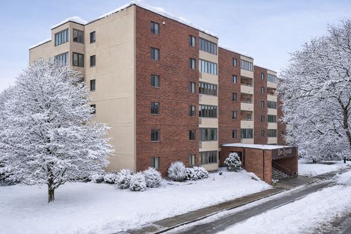 apt-506-105 3rd St N, Moorhead, MN, 56560-1943 | Card Image