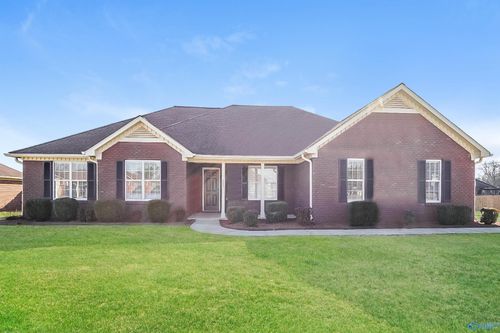 285 Maple Leaf Dr, Huntsville, AL, 35811-8685 | Card Image