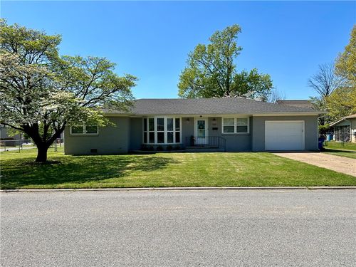 301 Crestview Dr, Bentonville, AR, 72712-5127 | Card Image