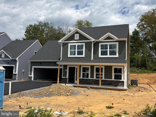 200 Grace Ann Ct, Fayetteville, PA, 17222-8228 | Card Image