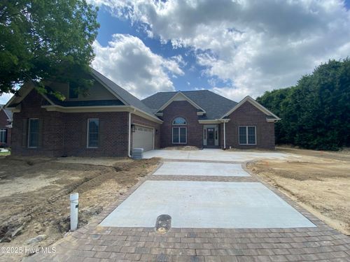 305 Jack Pl, Winterville, NC, 28590-7501 | Card Image