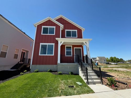 140-1547 S 900 W, Clearfield, UT, 84015-7071 | Card Image