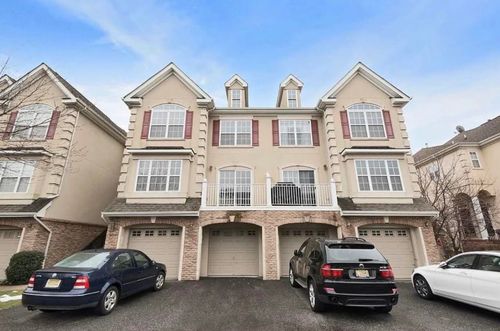 187 Blue Heron Dr, Secaucus, NJ, 07094-2938 | Card Image