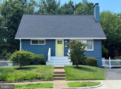 132 N Gladden St, ALEXANDRIA, VA, 22304-2402 | Card Image
