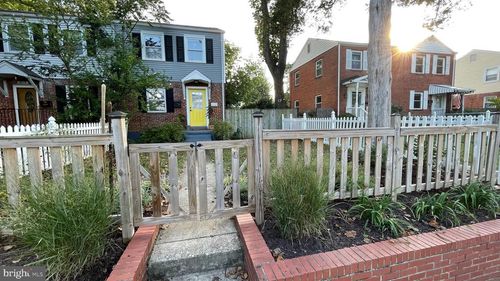 2221 Arlington Ter, ALEXANDRIA, VA, 22303-1503 | Card Image