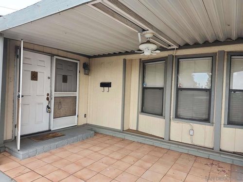 spc-26-10961 Desert Lawn Dr, Calimesa, CA, 92320-2234 | Card Image