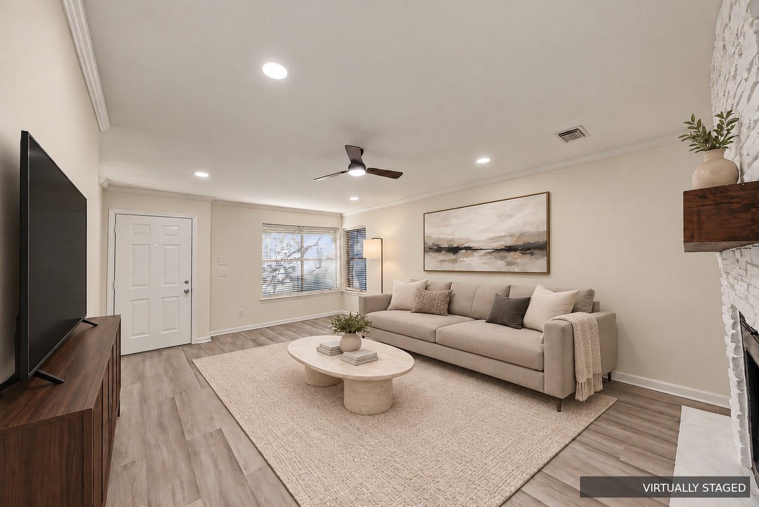 Residential Lease in Sugar Land 3