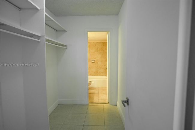 APT-324 - 1800 Sans Souci Blvd, Condo with 1 bedrooms, 2 bathrooms and null parking in North Miami FL | Image 9