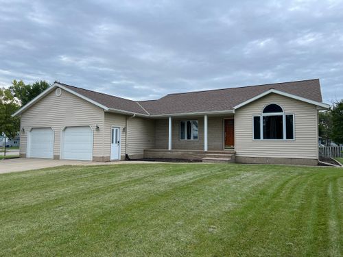 1210 Oakwood Ave, Benson, MN, 56215-2030 | Card Image