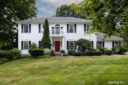 10 Curtis Rd, Middlebury, CT, 06762-3012 | Card Image