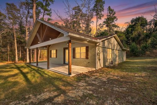 525 Charmaine Dr E, Woodville, TX, 75979-7147 | Card Image