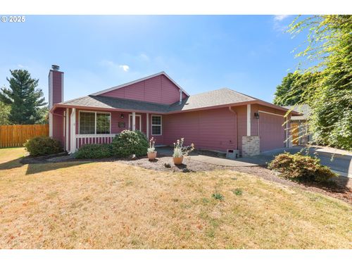 2596 Jamestown St, Woodburn, OR, 97071-8679 | Card Image