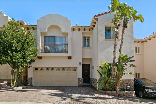 5-6920 Valmont St, Tujunga, CA, 91042-2666 | Card Image
