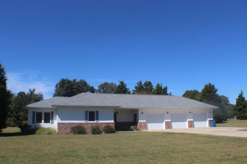 105 Cedar Creek Cv, Kevil, KY, 42053-8003 | Card Image