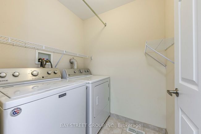 75 Finney Terr, House attached with 3 bedrooms, 3 bathrooms and 1 parking in Milton ON | Image 36