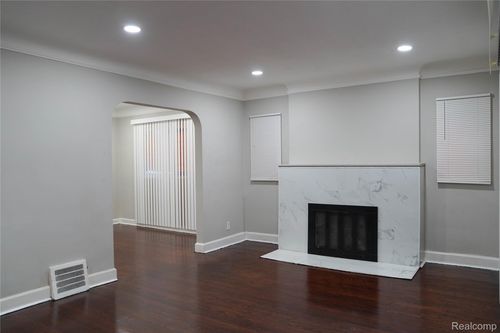 16521 Biltmore St, Detroit, MI, 48235-3436 | Card Image