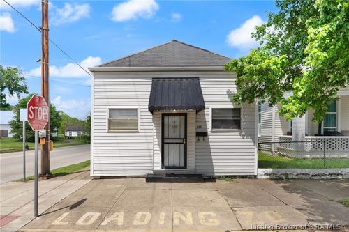 620 W Spring St, New Albany, IN, 47150-3544 | Card Image