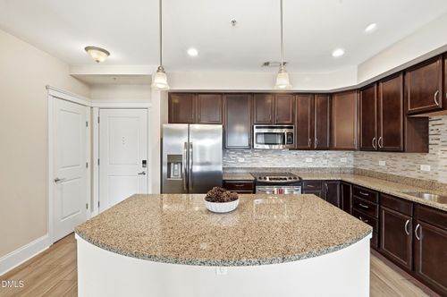 apt-709-222 Glenwood Ave, Raleigh, NC, 27603-1783 | Card Image