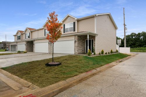 930 Penny Ct, Hobart, IN, 46342 | Card Image