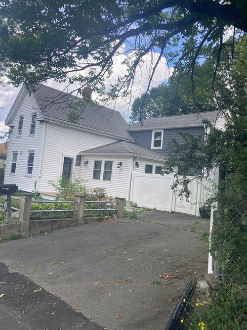 12 Bradford St, Stoughton, MA, 02072-2804 | Card Image