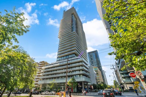 702-185 Roehampton Ave, Toronto, ON, M4P0C6 | Card Image