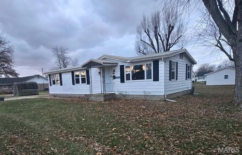 516 S 12th St, Bowling Green, MO, 63334-1927 | Card Image