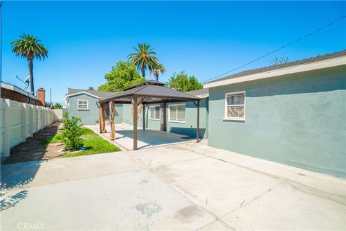 2746 Easy Ave, Long Beach, CA, 90810-3137 | Card Image
