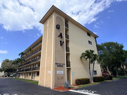 340-2601 Ne 14th Street Cswy, Pompano Beach, FL, 33062-8300 | Card Image