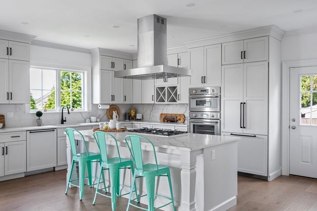 935 E Squantum St, House other with 4 bedrooms, 6 bathrooms and 4 parking in Quincy MA | Image 6