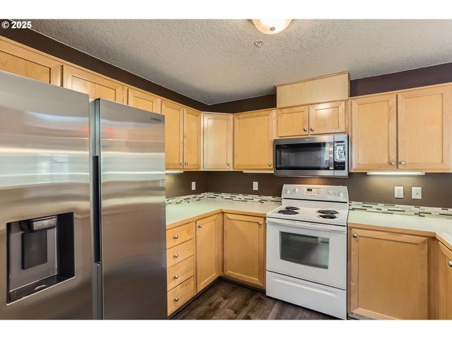 204 - 14700 Sw Sandhill Loop, Condo with 2 bedrooms, 2 bathrooms and 1 parking in Beaverton OR | Image 14
