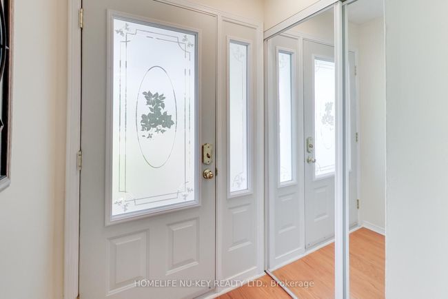 219 Cundles Rd W, House attached with 3 bedrooms, 1 bathrooms and 2 parking in Barrie ON | Image 6