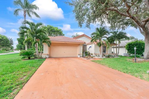 8521 Leeway Ln, Boynton Beach, FL, 33436-1555 | Card Image
